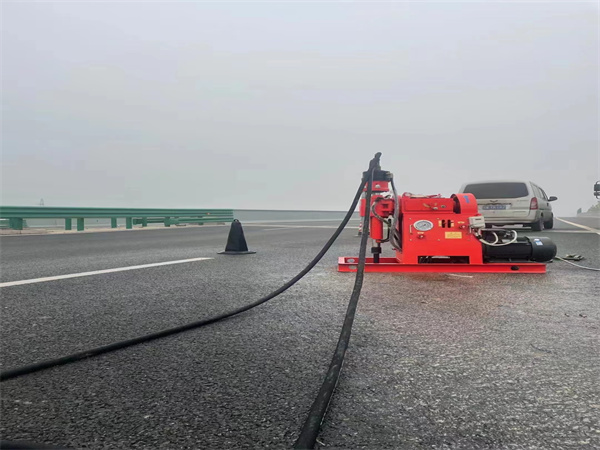 孟村马路路基路面开裂下沉注浆加固灌浆