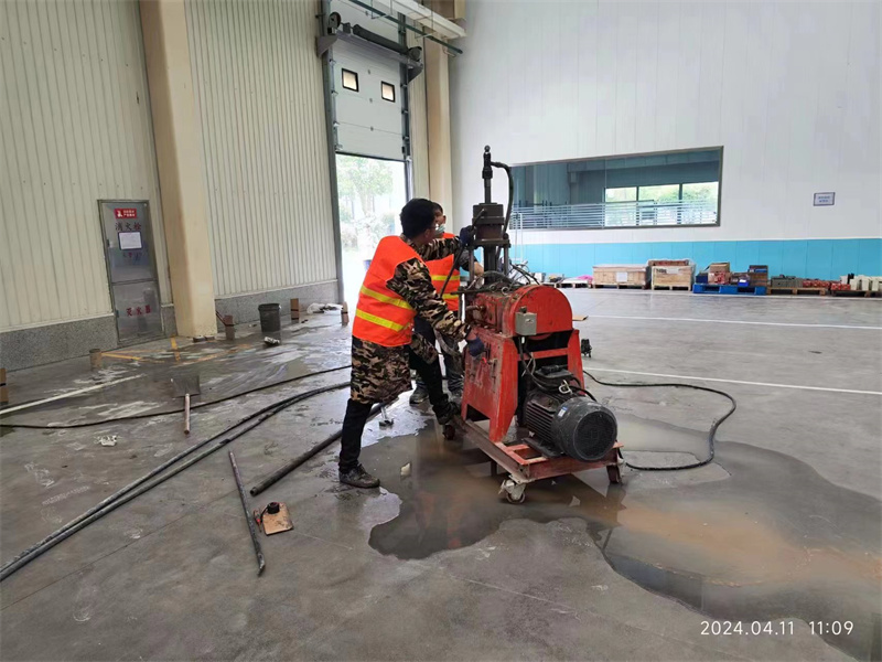 孟村厂房地面下沉塌陷注浆加固施工